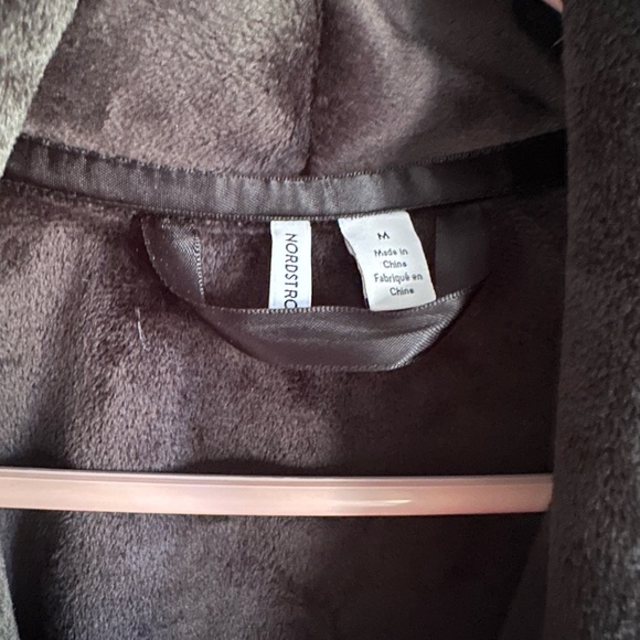 NWT Nordstrom super soft faux fur robe - luxurious - Picture 4 of 9